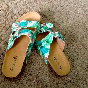 Just be sandals